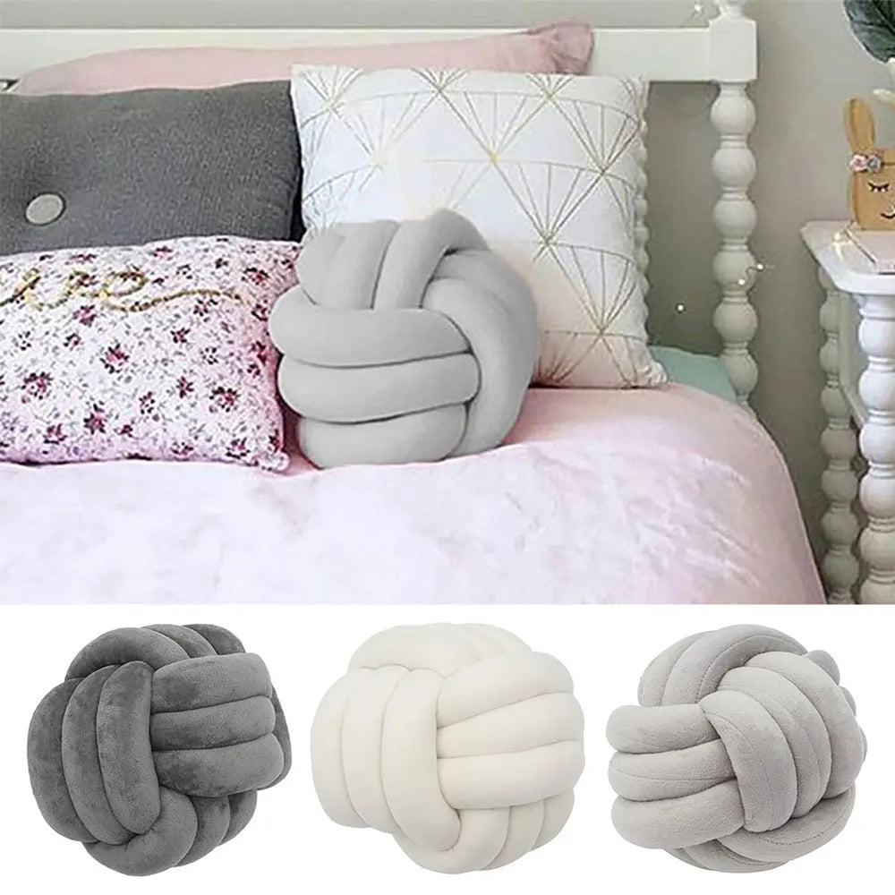 Knotted Ball Throw Pillow Ultra Soft The bed Decorative Hand-woven Round Lamb Plush Pillow Kids Sofa Living Room